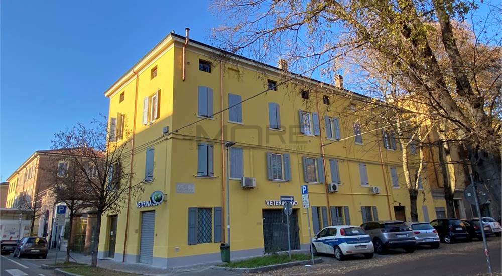 ESTERNO