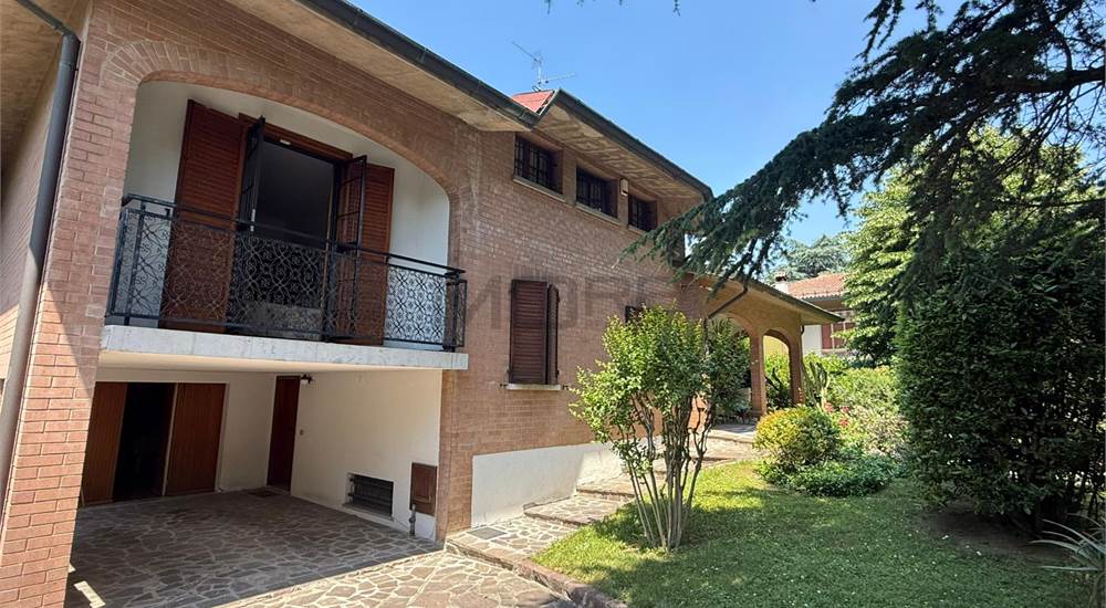 PORTICO / INGRESSO