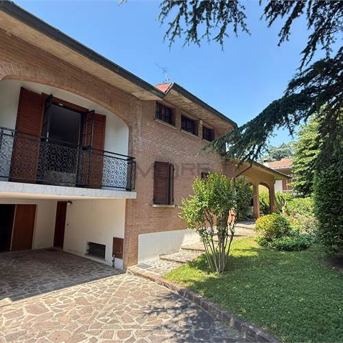 PORTICO / INGRESSO