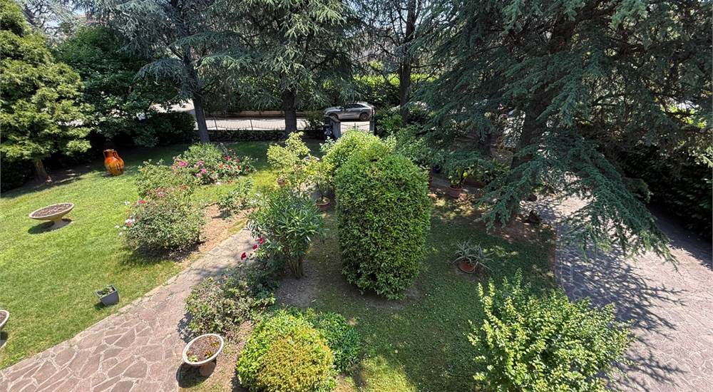 VISTA SUL GIARDINO 