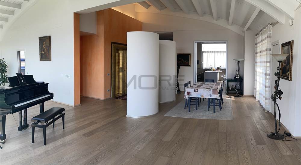 Salone