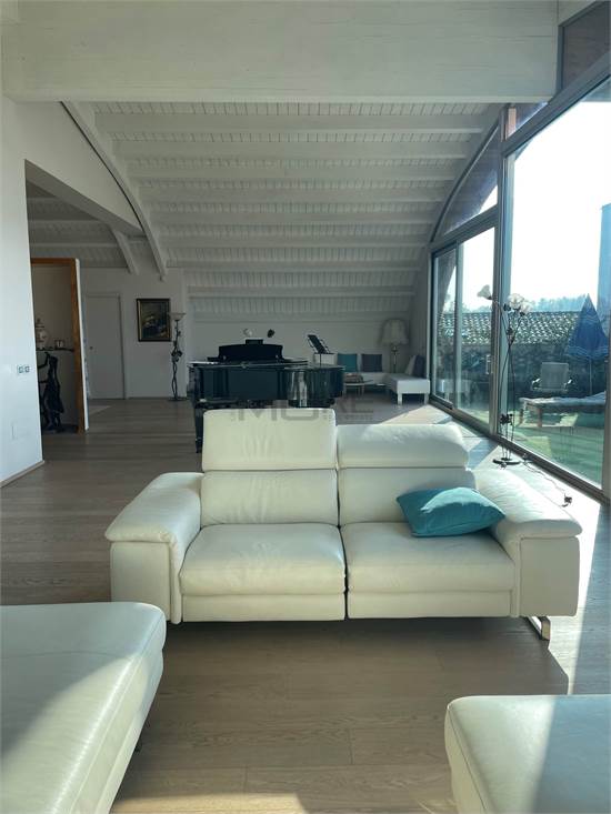 Salone